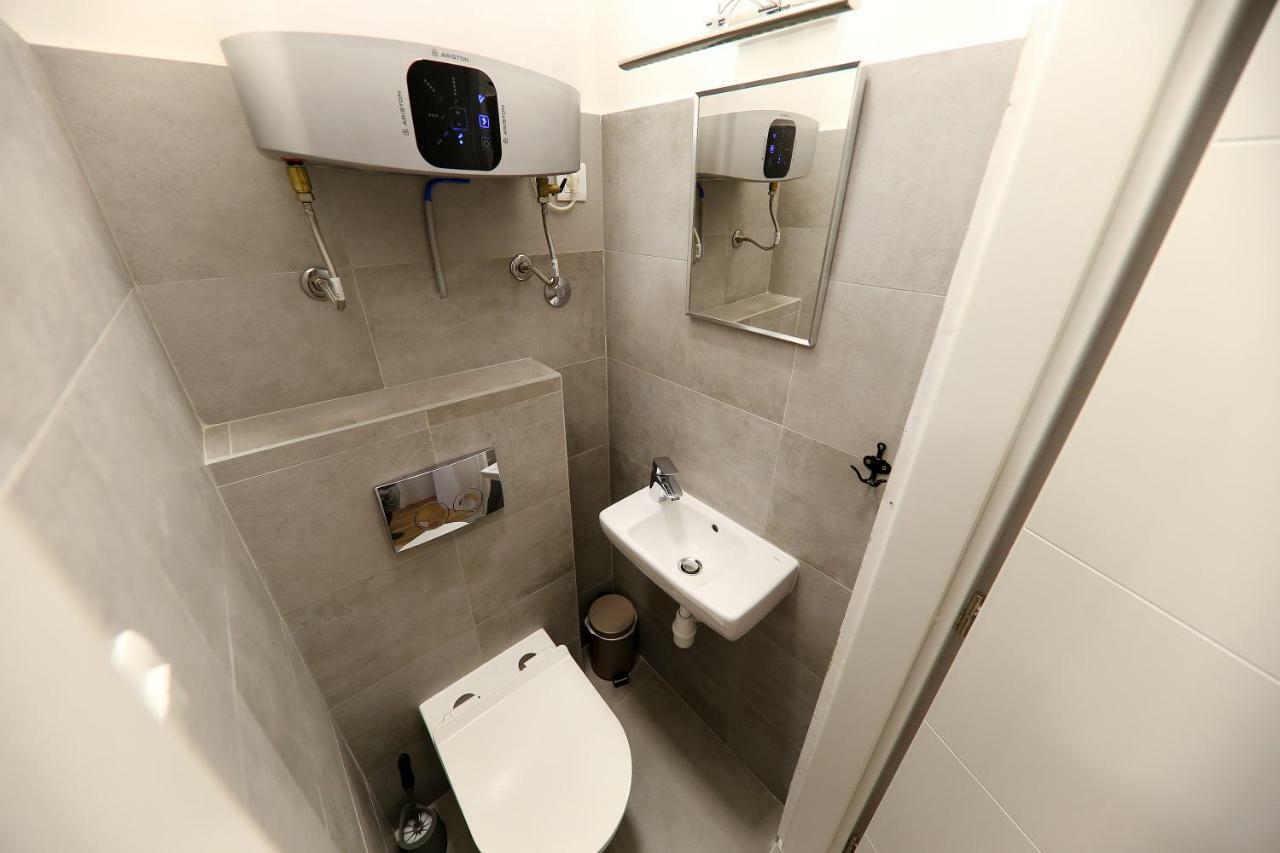 Apartman Dana Zara Esterno foto