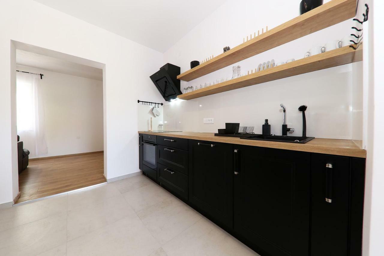 Apartman Dana Zara Esterno foto